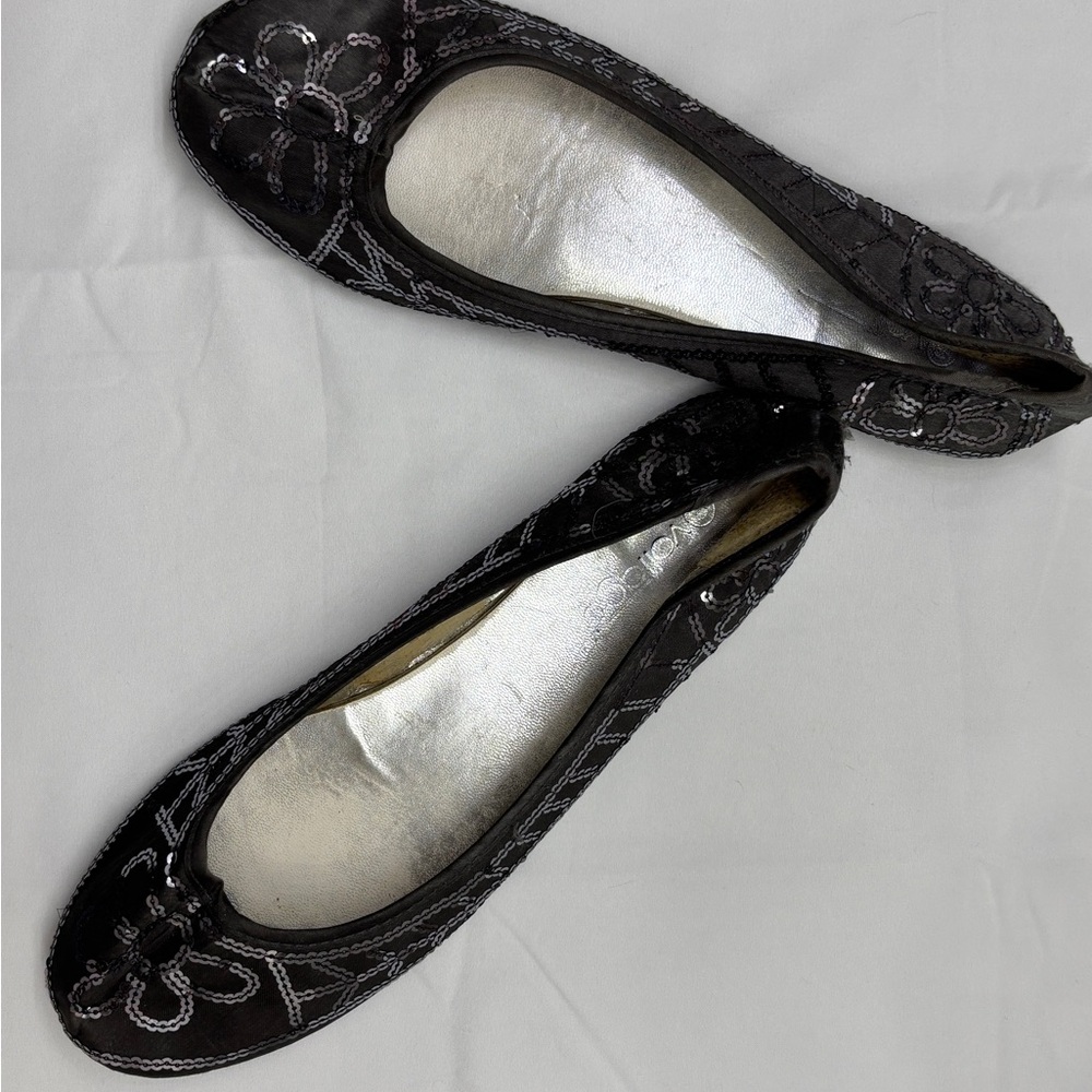 Elegant Black Floral Ballet Flats